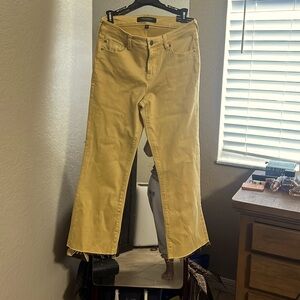 Women’s Liverpool crop cut off jeans mustard yellow NWT